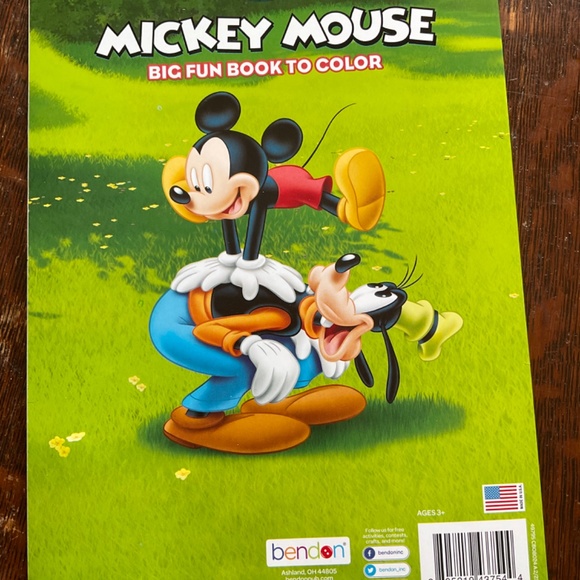 Disney Mickey and friends coloring book - Picture 2 of 3